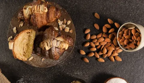 croissant de almendra
